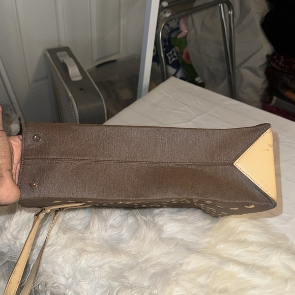 Burberry Woven Leather Tote Bag GUC - Picture 11 of 13